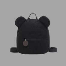 Lade das Bild in den Galerie-Viewer, "Personalisierter Teddyrucksack mit gesticktem Namen - Einzigartiges Accessoire für Kinder"