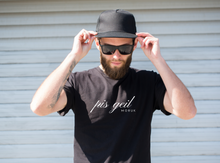 Lade das Bild in den Galerie-Viewer, Pis Geil Moruk - Shirt Oversize Frontdesign T-shirt Unisex - Organic Oversize Shirt