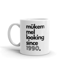Lade das Bild in den Galerie-Viewer, Mükemmel looking since - Mug mit "Jahrgang"